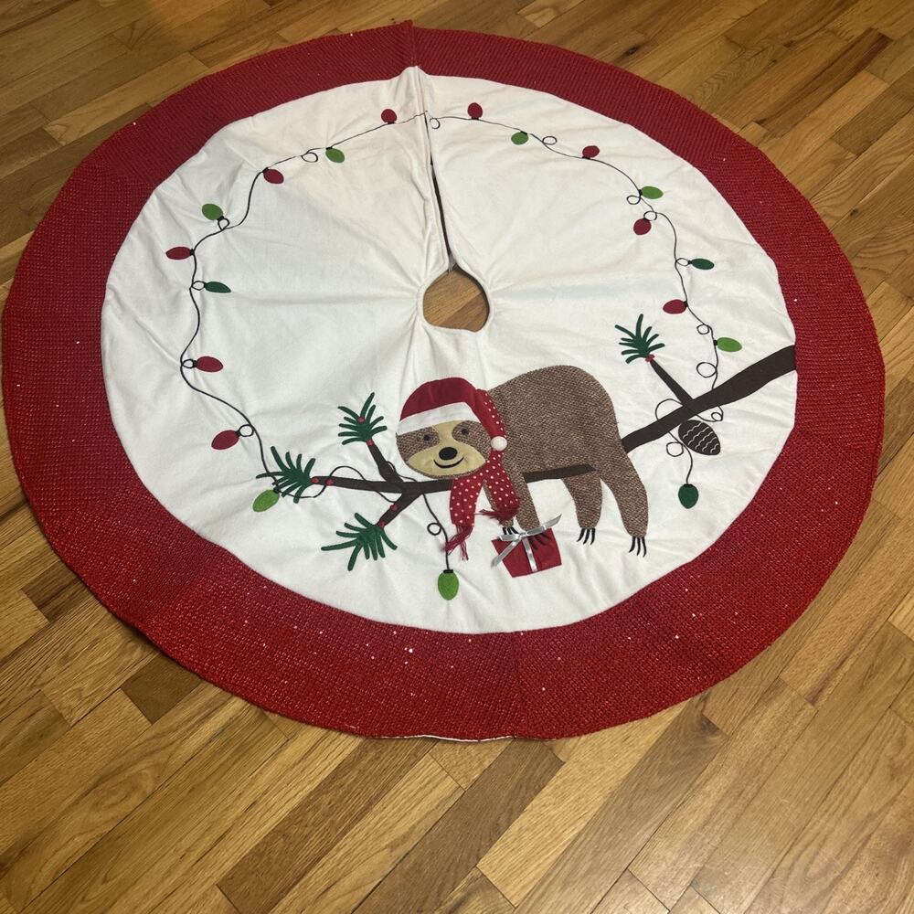 Valery Madelyn Sloth Christmas Tree Skirt -flaw